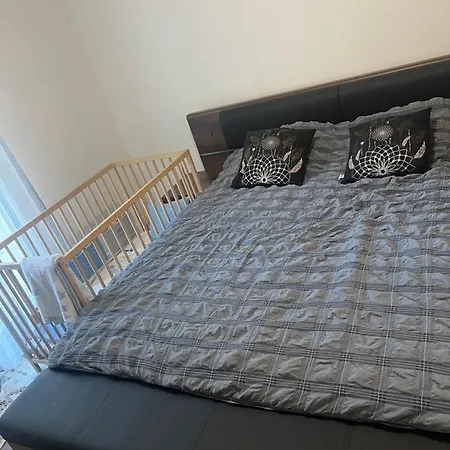 Fati Apartment Sannois